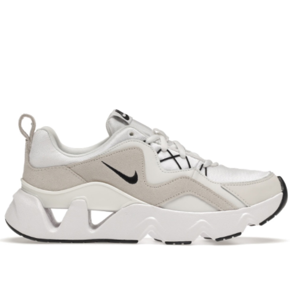 Nike RYZ Sneakers